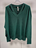 Maglioncino scollo V aperture clavicole TENSIONE IN
