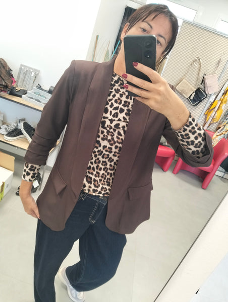 Giacca con manica arricciata